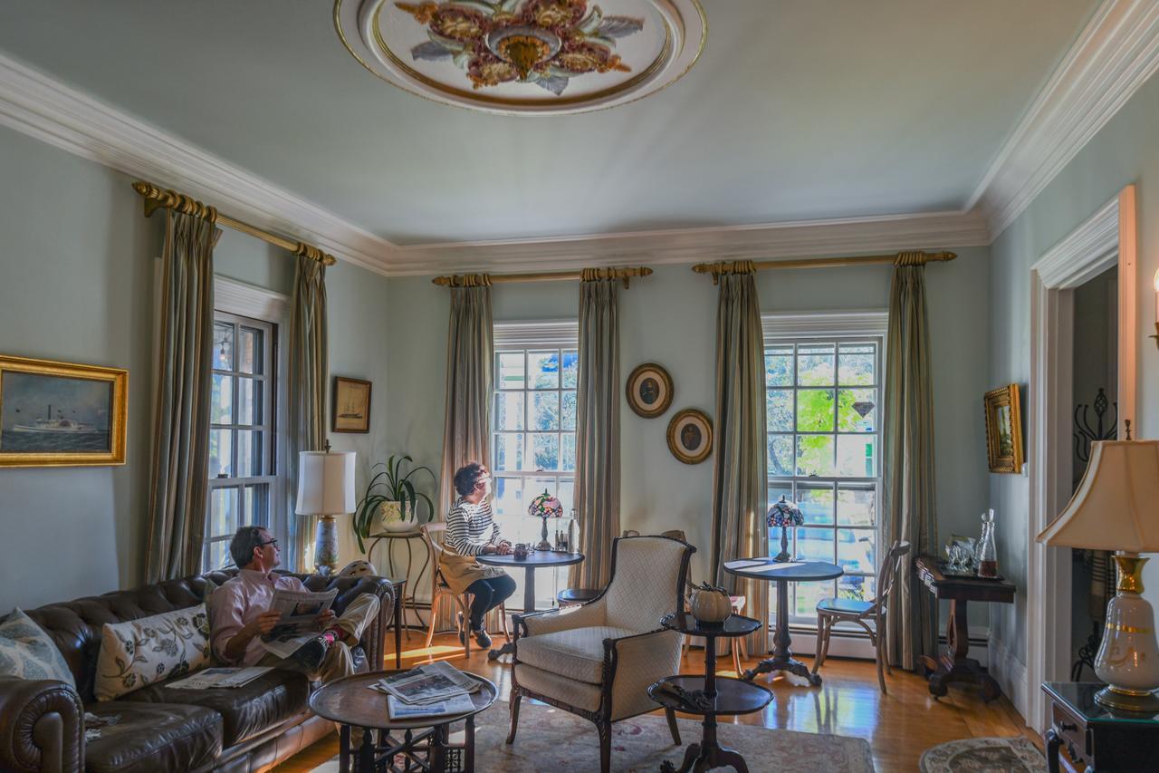 Captain Freeman Inn Brewster Eksteriør billede